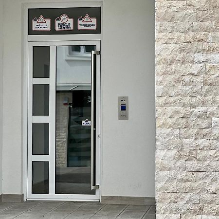 Kaljevic 13 Lejlighed Bar Eksteriør billede